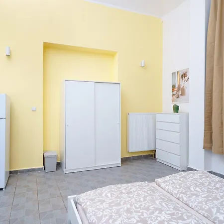 Appartamento Smart Close To Náměstí Bratří Synků *