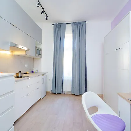 Smart Close To Náměstí Bratří Synků Appartamento *
