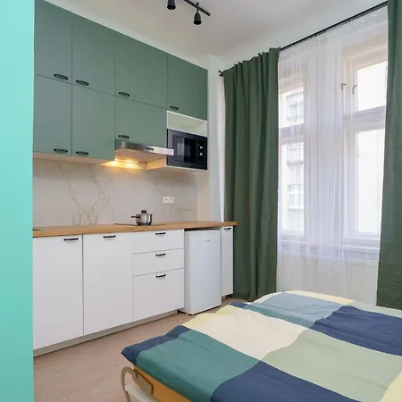 Smart Close To Náměstí Bratří Synků * Praga