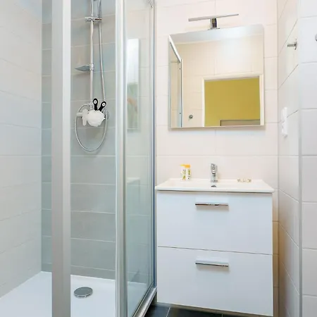 Smart Close To Náměstí Bratří Synků Appartamento