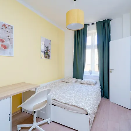 Smart Close To Náměstí Bratří Synků *